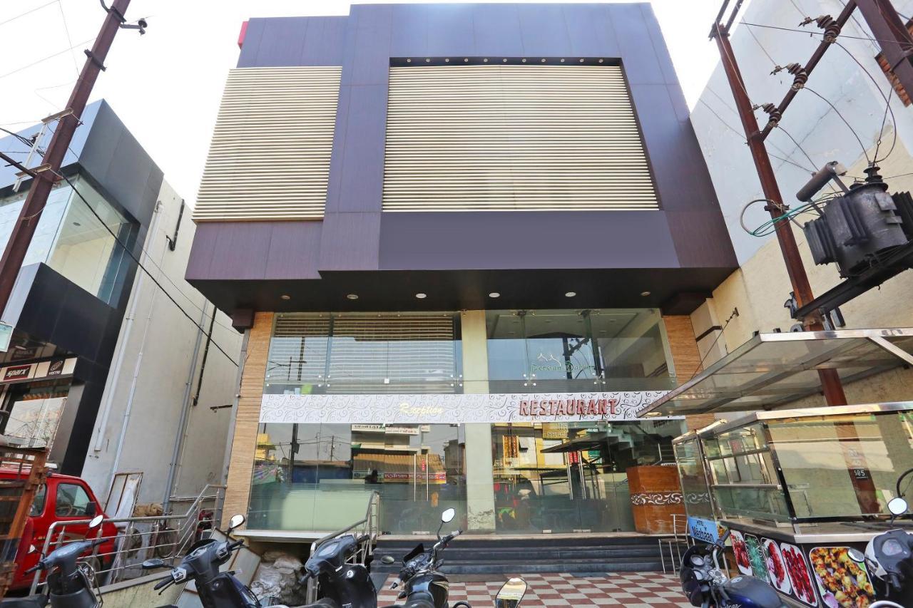 Oyo 6359 Hotel Mezbaan Regency Rāipur Exterior foto